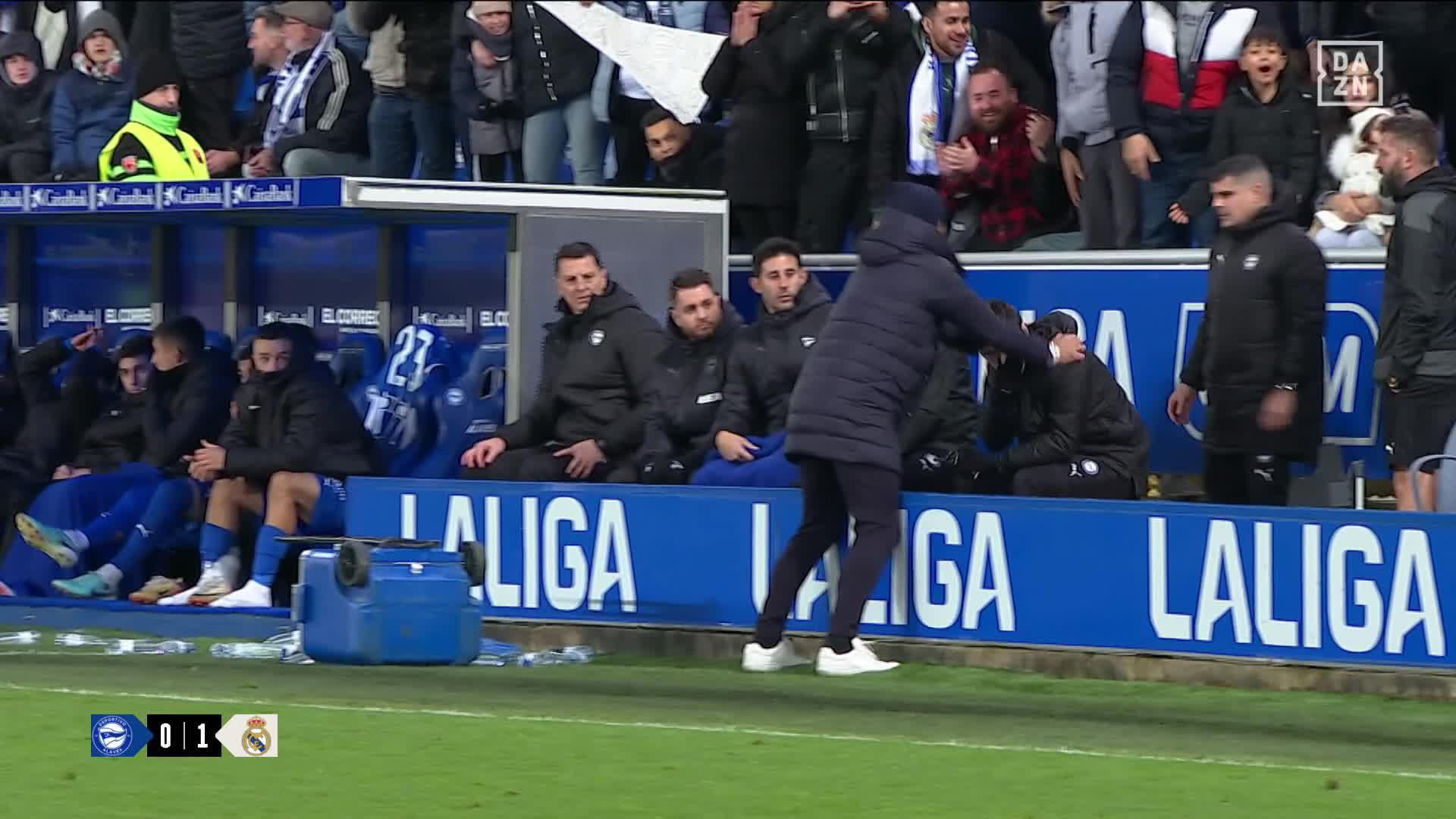 WATCH: Alaves manager Luis Garcia Plaza goes into meltdown mode after Real Madrid score late winner