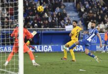 Vitor Roque scores and is sent off as 10-man Barcelona defeat Alaves to go 3rd in La Liga